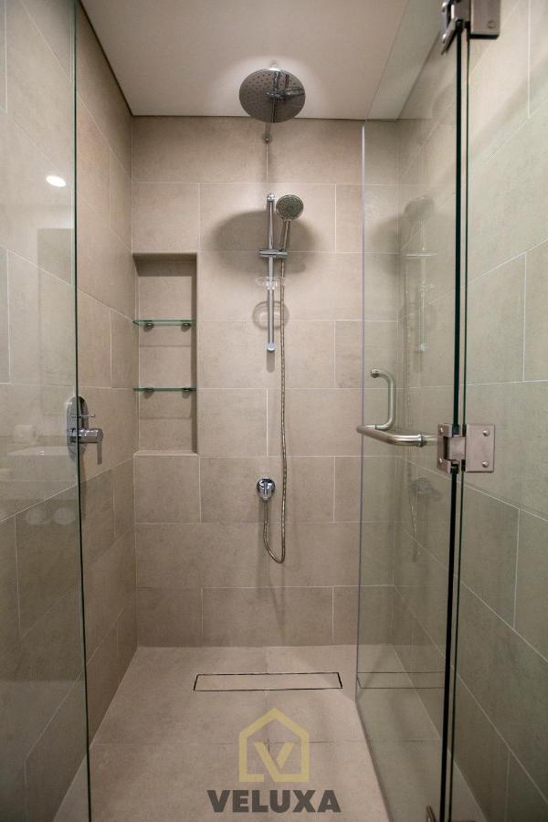 Veluxa - Luxury And Bright 1 Bedroom Apartment, Burj View! Dubai Exterior foto